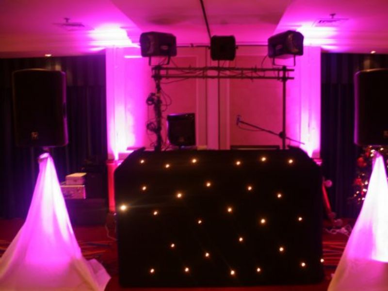 dj robbie